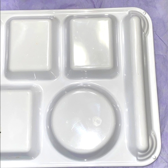 Disney’s Winnie Pooh Classic plate tray Pooh collection item - Picture 2 of 2